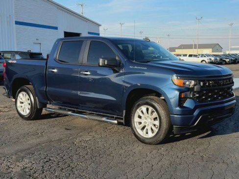 Certified 2023 Chevrolet Silverado 1500 Custom image 2