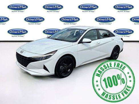 Used 2023 Hyundai Elantra Blue FWD image 3