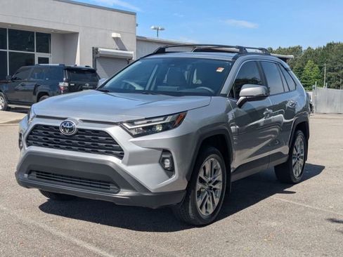 Certified 2025 Toyota RAV4 XLE Premium FWD image 7