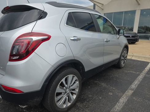 Used 2017 Buick Encore Essence FWD image 8