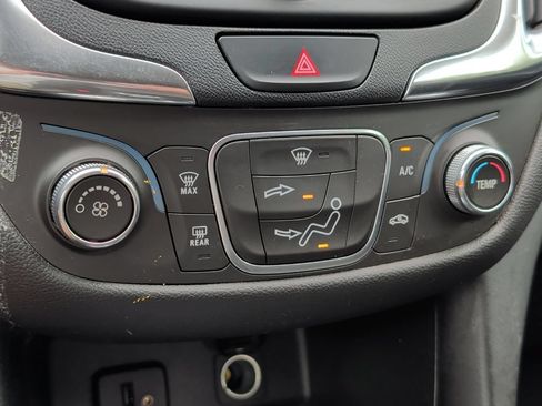 Used 2018 Chevrolet Equinox LT AWD/4WD image 23