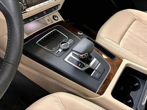 Used 2018 Audi Q5 2.0T Premium Plus w/ Premium Plus Package image 16