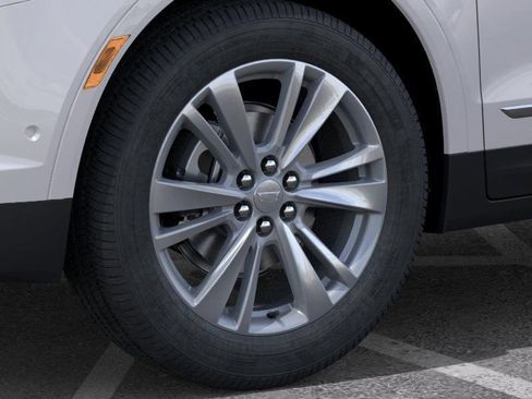 New 2026 Cadillac XT5 Premium Luxury image 9