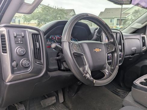 Used 2018 Chevrolet Silverado 1500 LT w/ Texas Edition image 9