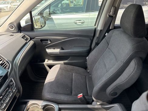 Used 2019 Honda Pilot EX image 14