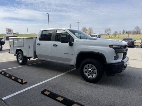 Used 2021 Chevrolet Silverado 3500 W/T w/ WT Fleet Convenience Package image 3