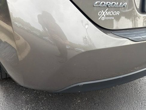 Used 2017 Toyota Corolla SE w/ Carpet Mat Package (TMS) FWD image 6
