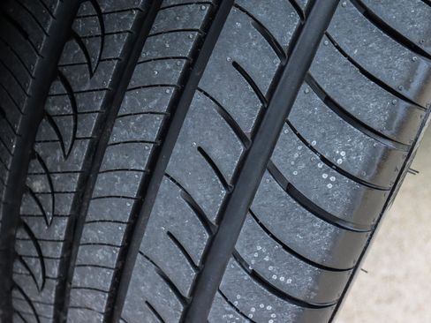 Used 2020 Toyota Corolla SE w/ SE Premium Package image 22