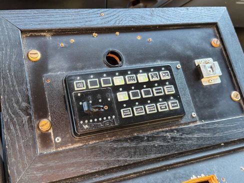 Used 2005 Ford Excursion XLT image 28