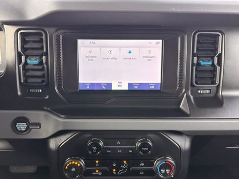 Used 2023 Ford Bronco Black Diamond image 16