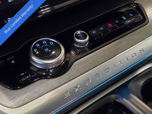 Certified 2025 Ford Expedition Platinum image 23