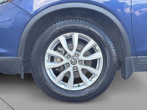 Used 2017 Nissan Rogue SV FWD image 7