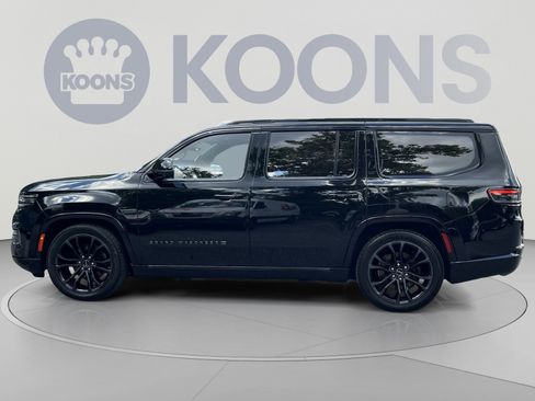 Used 2022 Jeep Grand Wagoneer Series II AWD/4WD image 7