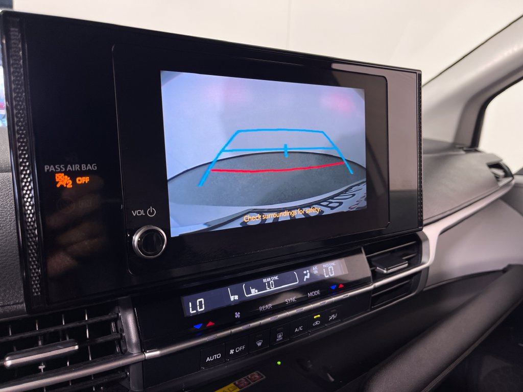 Certified 2026 Toyota Sienna LE FWD image 21