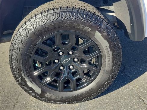 Used 2023 Chevrolet Colorado Trail Boss w/ Advanced Trailering Package image 6