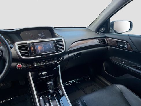 Used 2016 Honda Accord EX-L image 21