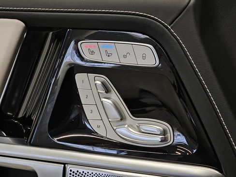 Certified 2025 Mercedes-Benz G 63 AMG 4MATIC image 35