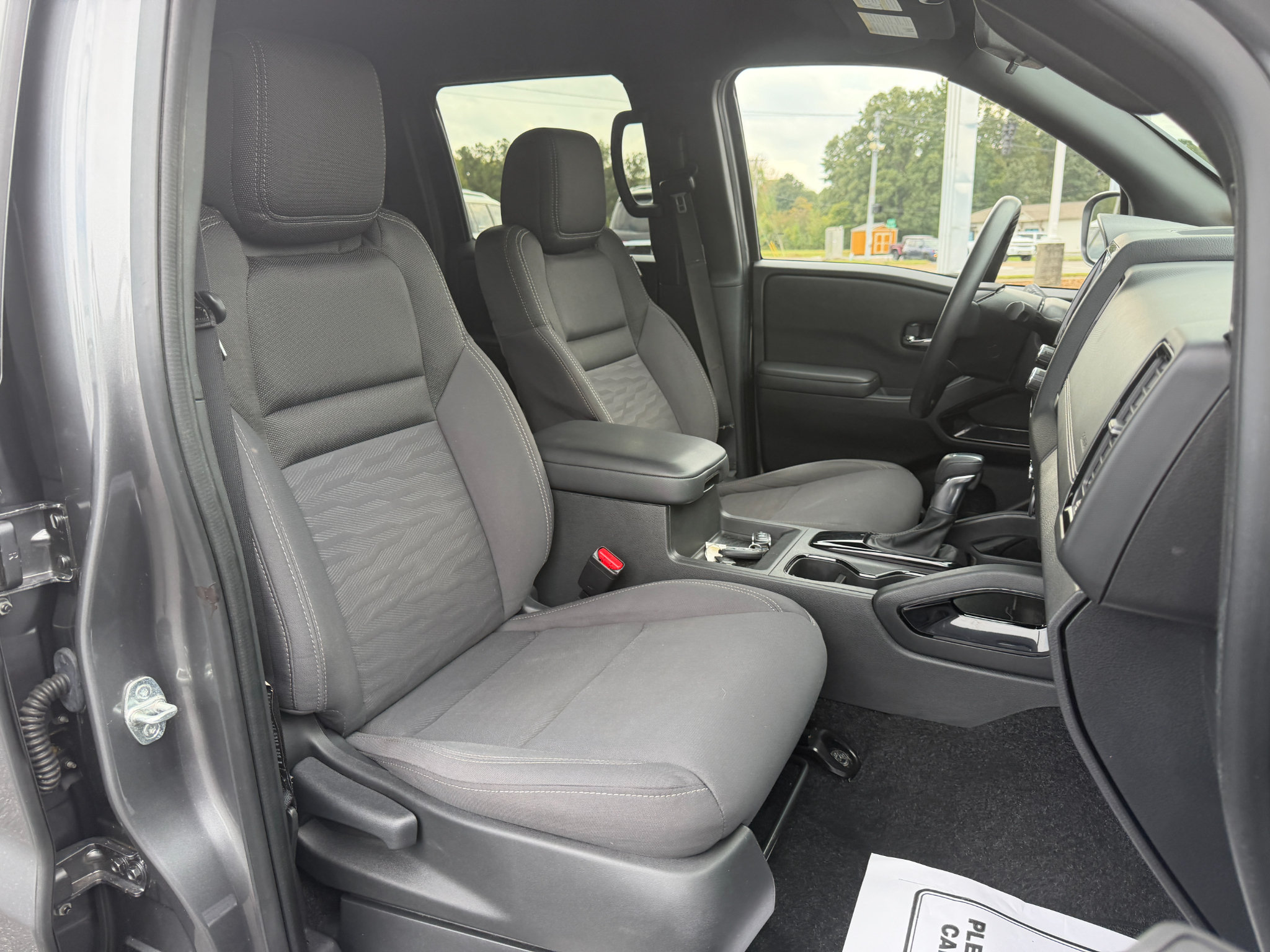 Used 2023 Nissan Frontier SV w/ Midnight Edition Package AWD/4WD image 16