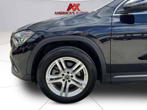 Used 2021 Mercedes-Benz GLA 250 4MATIC w/ Premium Package image 57