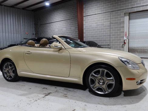 Used 2006 Lexus SC 430 Convertible w/ Preferred Accessory Pkg RWD image 6