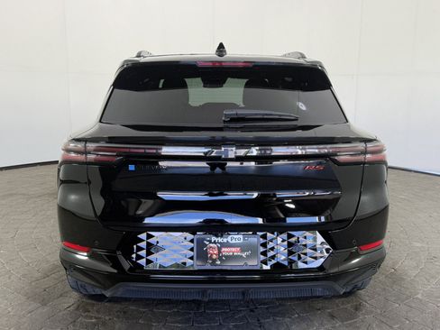 Used 2024 Chevrolet Equinox EV RS FWD image 6