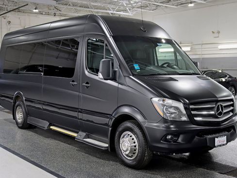 Used 2017 Mercedes-Benz Sprinter 3500 image 10