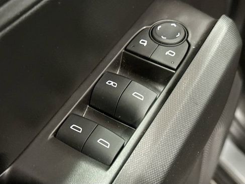 Used 2024 Chevrolet Colorado Trail Boss image 19