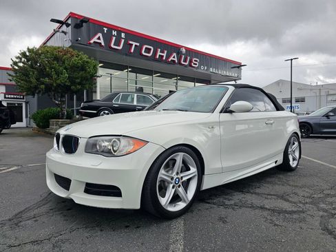 Used 2008 BMW 135i Convertible RWD image 30