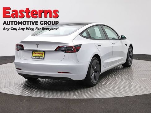 Used 2023 Tesla Model 3 Standard Range RWD image 5