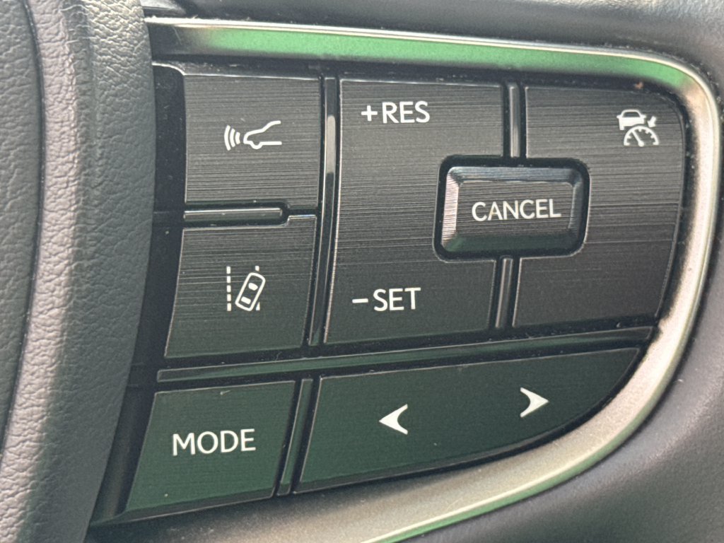Used 2022 Lexus ES 300h w/ Premium Package FWD image 25