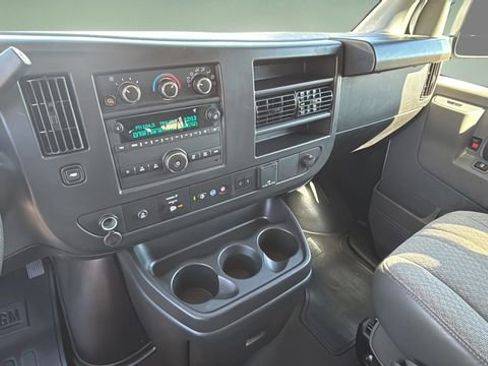Used 2024 Chevrolet Express 3500 LT w/ LT Preferred Equipment Group RWD image 23