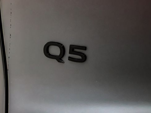 New 2025 Audi Q5 Premium Plus image 9