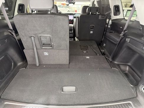 Used 2023 Jeep Grand Cherokee L Limited w/ Luxury Tech Group II image 28