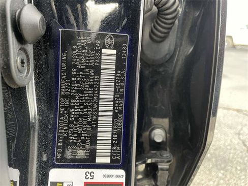 Used 2021 Toyota Camry XSE image 32