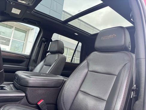 Used 2021 Chevrolet Tahoe High Country AWD/4WD image 26