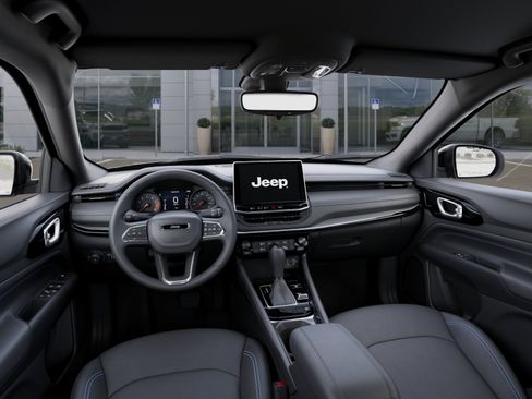 Used 2026 Jeep Compass Limited AWD/4WD image 14
