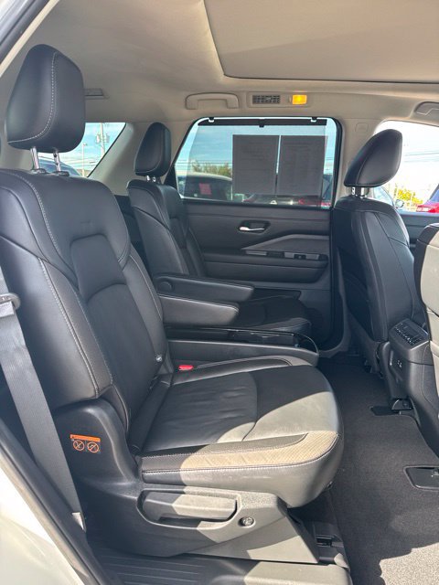 Certified 2023 Nissan Pathfinder SL w/ SL Premium Package AWD/4WD image 19