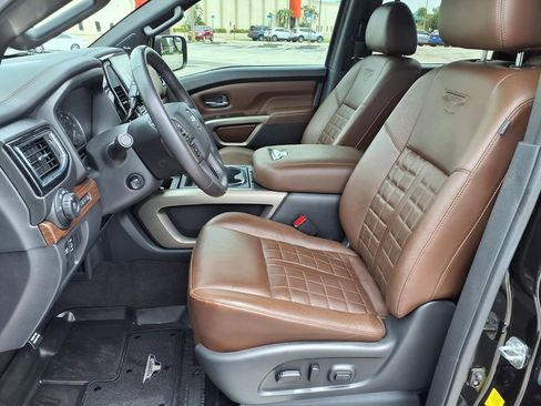Used 2023 Nissan Titan Platinum Reserve w/ Moonroof Package AWD/4WD image 24