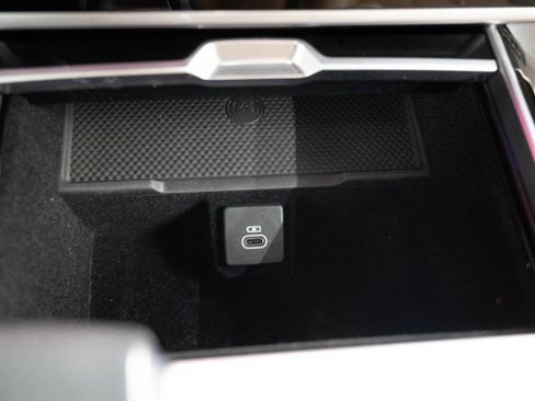 Used 2025 Land Rover Range Rover Autobiography AWD/4WD image 28