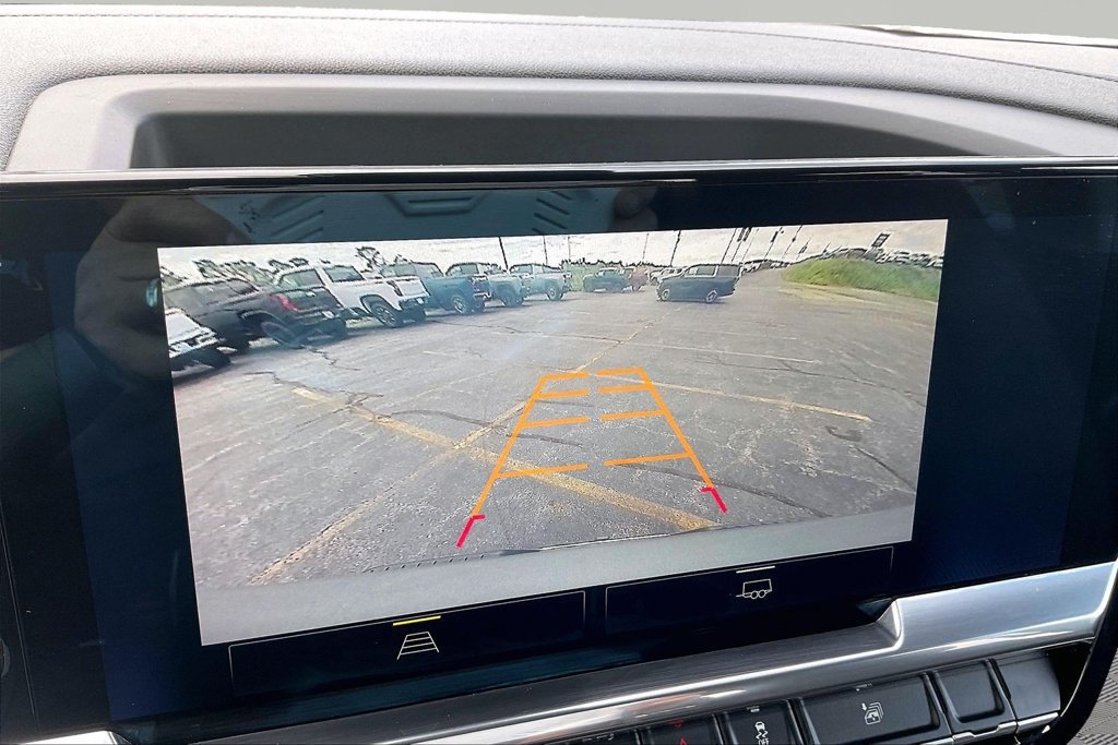 Used 2024 Chevrolet Silverado 1500 RST w/ Protection Package AWD/4WD image 17