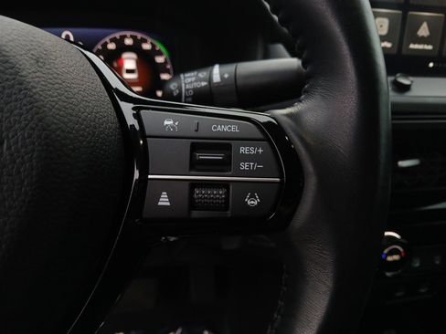 Used 2023 Honda Accord Touring image 17