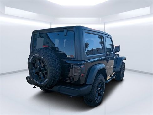 Used 2023 Jeep Wrangler Willys image 4