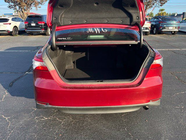 Used 2019 Toyota Camry LE FWD image 30