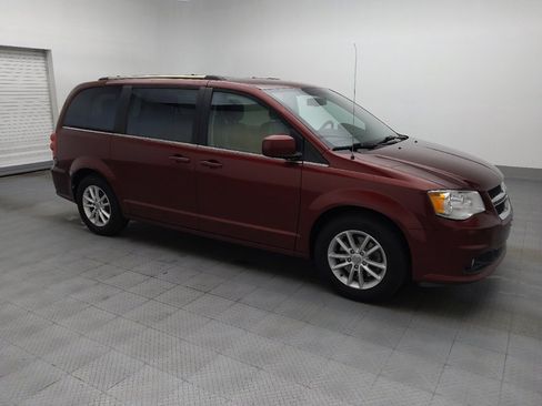 Used 2018 Dodge Grand Caravan SXT FWD image 11