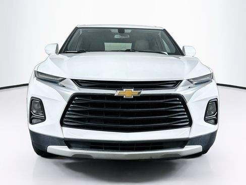 Used 2020 Chevrolet Blazer LT FWD image 2