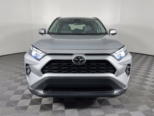 Used 2023 Toyota RAV4 XLE Premium FWD image 5