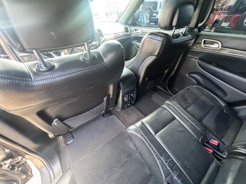 Used 2018 Jeep Grand Cherokee SRT AWD/4WD image 17