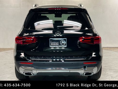 Certified 2026 Mercedes-Benz GLB 250 4MATIC image 4