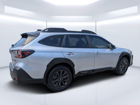 Certified 2023 Subaru Outback Onyx Edition AWD/4WD image 3