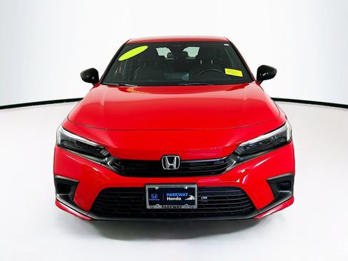 Used 2023 Honda Civic Sport image 2
